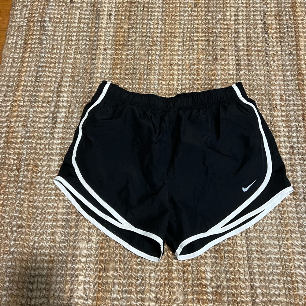 Nike Dri Fit Shorts Size M NWT
